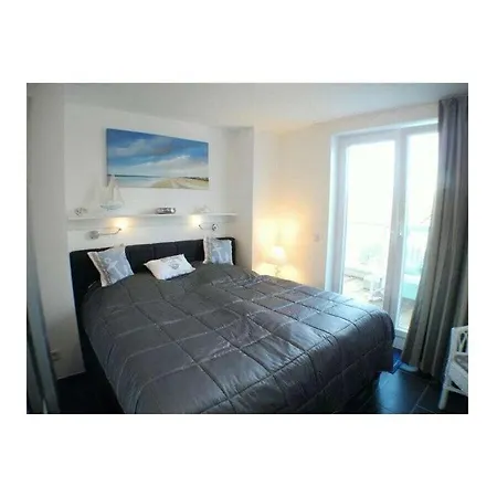 Cosy Holiday Near Beach *